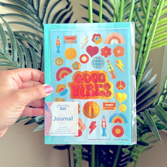 🆕 Journal Notebook & Pen Bundle - Picture 3 of 8